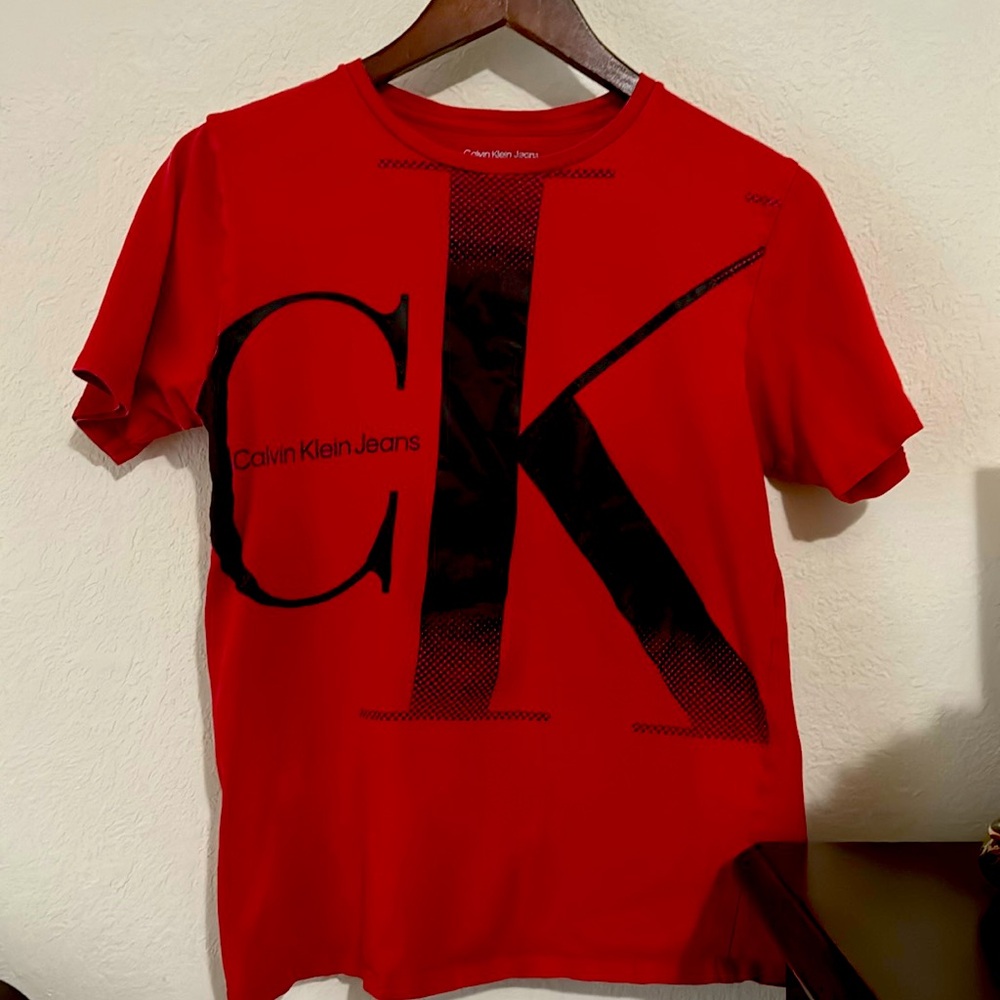 Calvin Klein Boys Red Graphic Tee Shirt